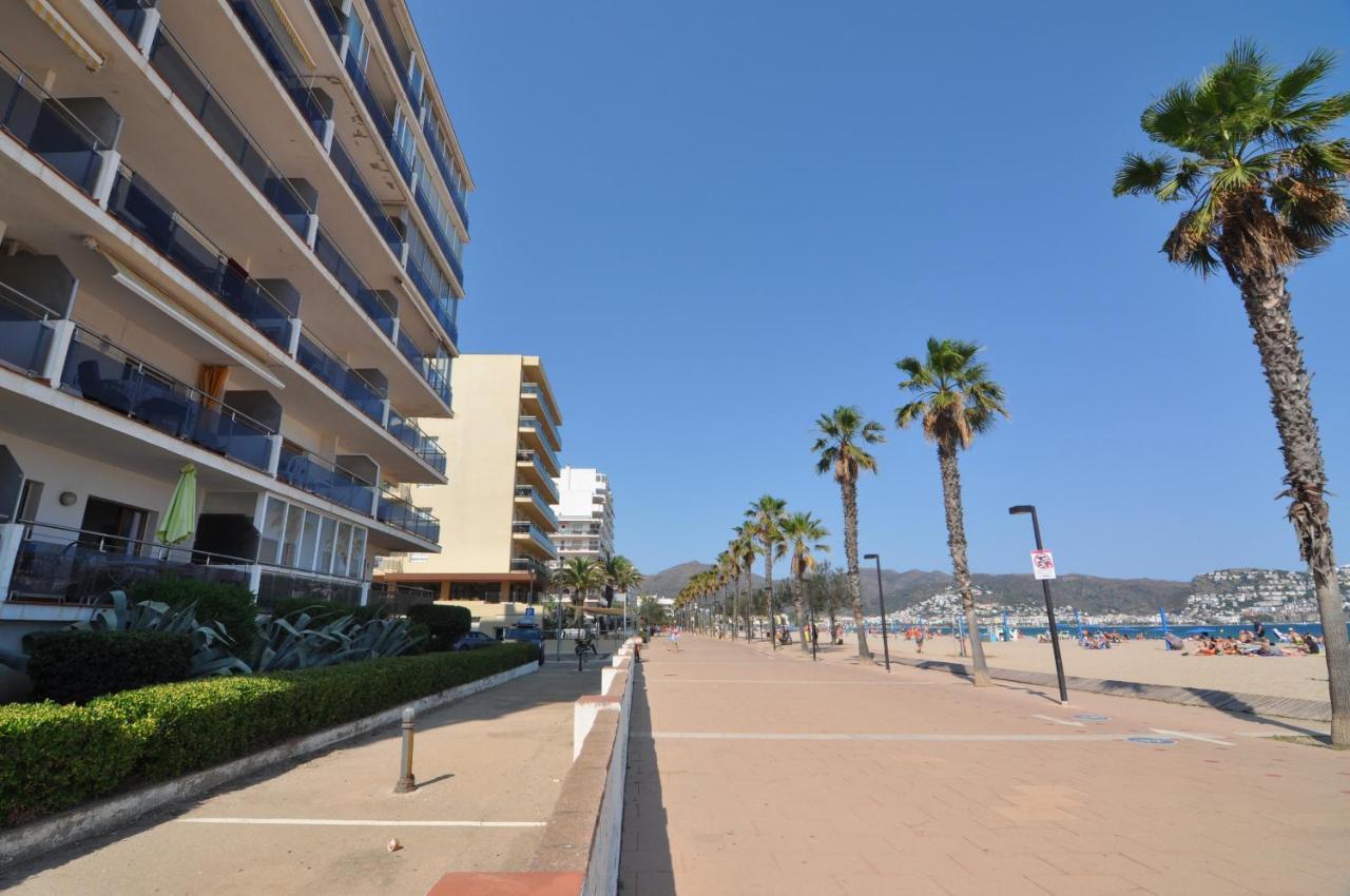 Rnet - Front De Mer - Roses Costa Brava Buitenkant foto
